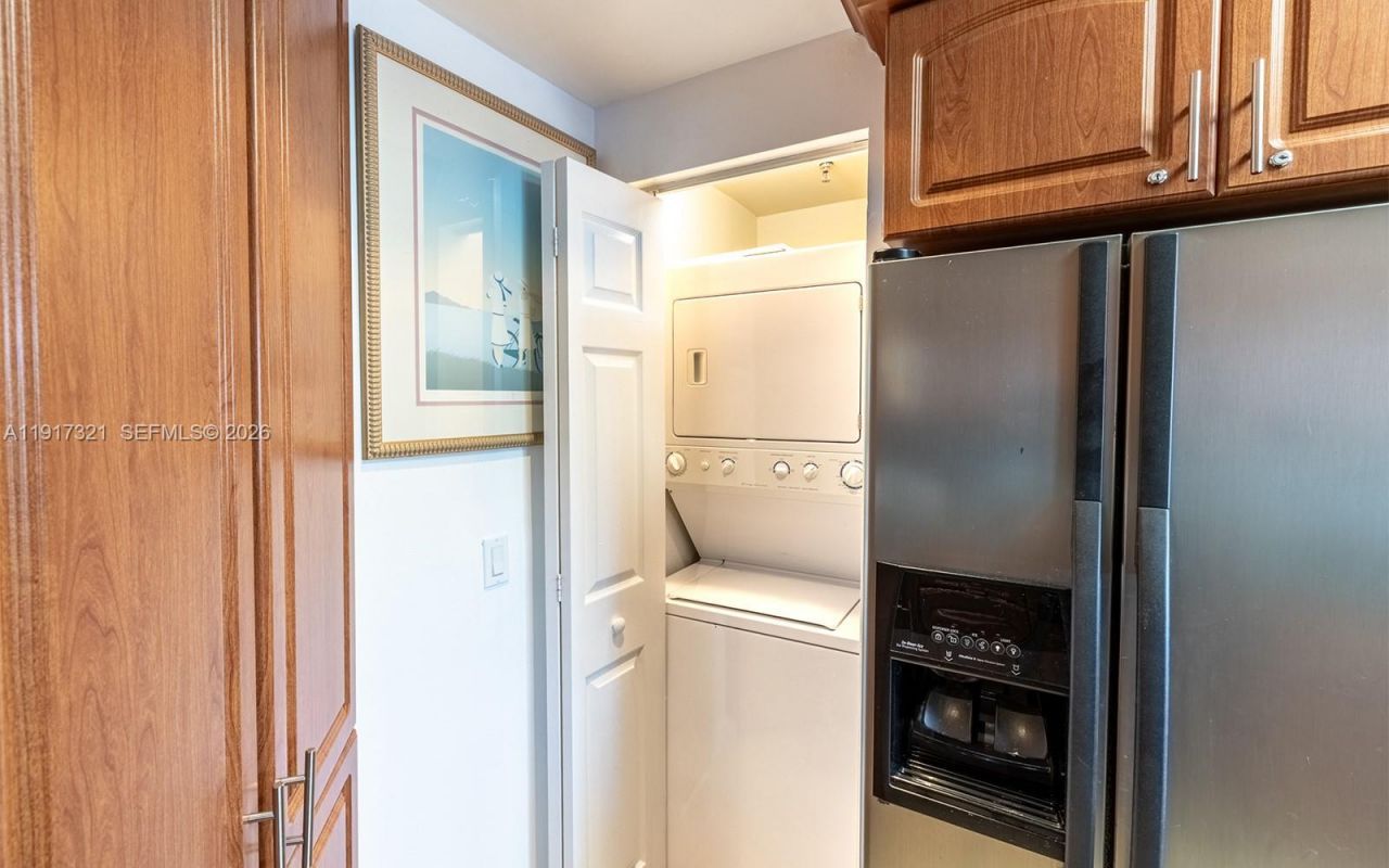 3255 NE 184th St, Unit 12406, Aventura, FL 33160 Photo