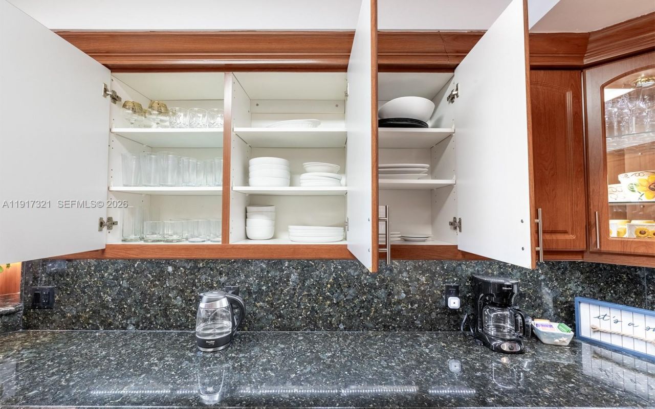 3255 NE 184th St, Unit 12406, Aventura, FL 33160 Photo