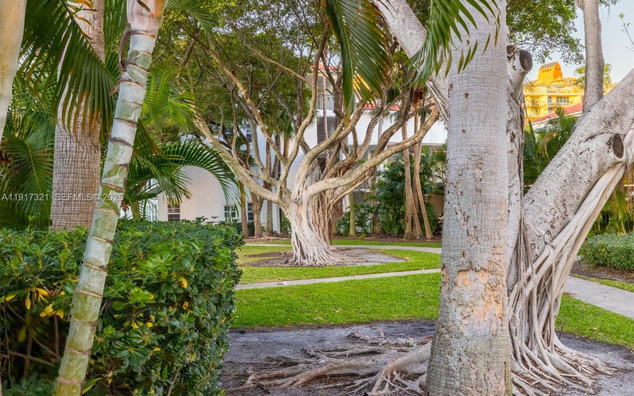 3255 NE 184th St, Unit 12406, Aventura, FL 33160 Photo