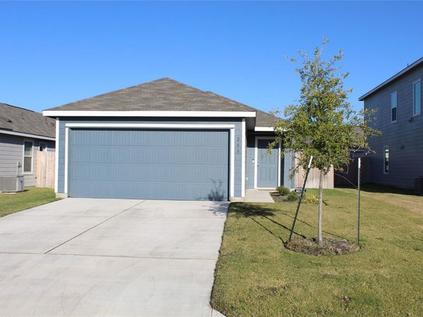 205 Marty Allen LOOP, Jarrell, TX 76537