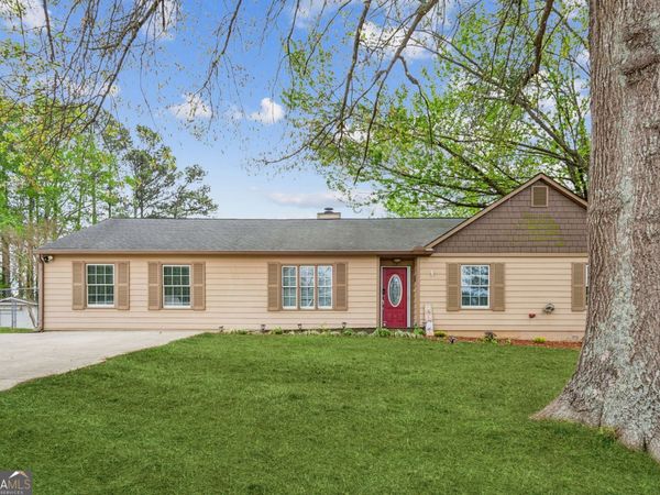 140 Apple Valley Drive, Woodstock, GA 30188