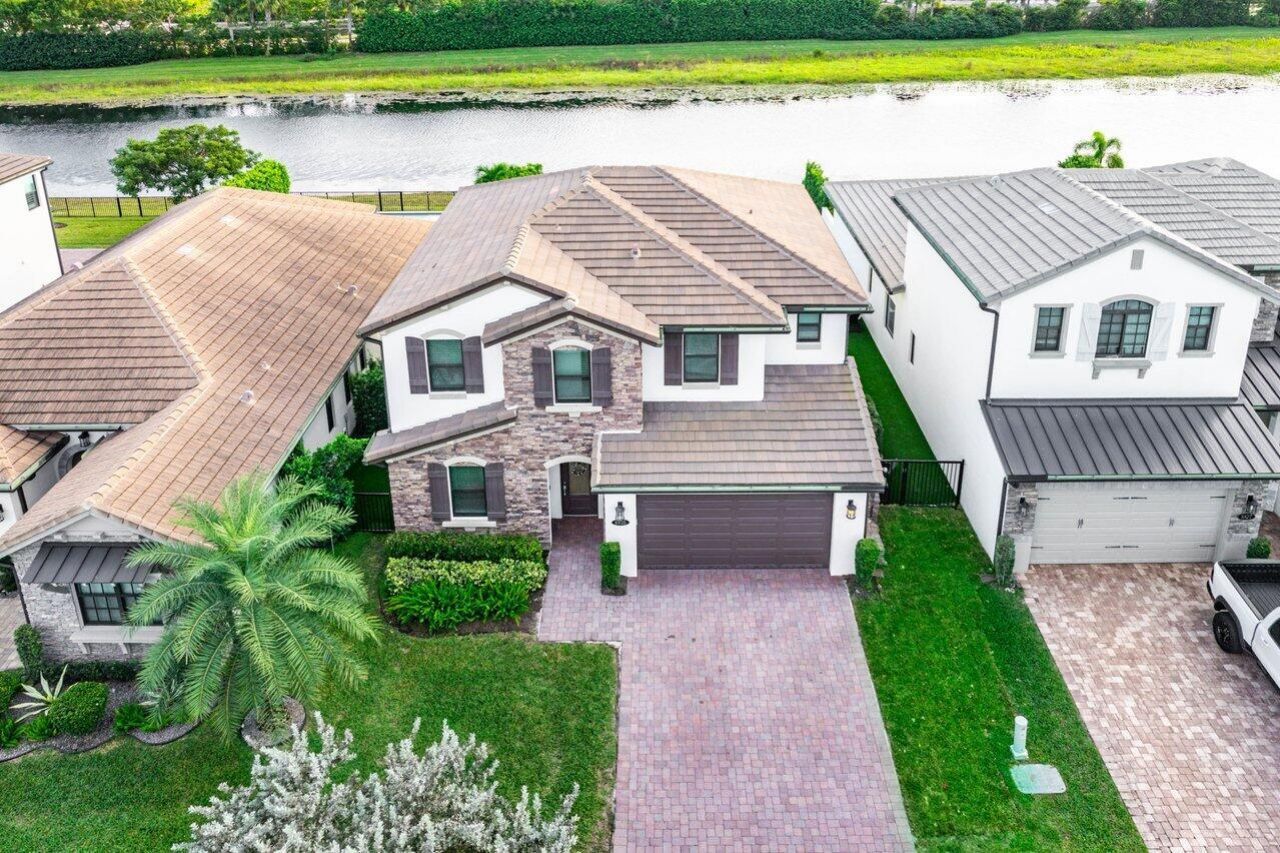 8835 Grand Prix Lane, Boynton Beach, FL 33472 Photo