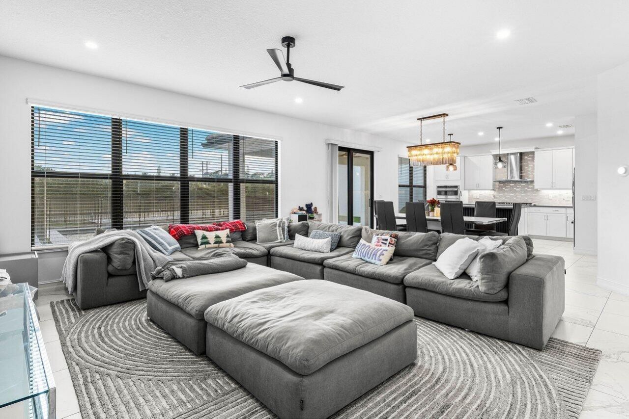 8835 Grand Prix Lane, Boynton Beach, FL 33472 Photo