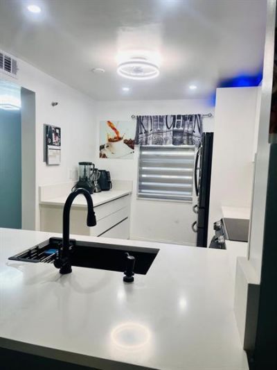 3910 Inverrary Boulevard, Unit 203B, Lauderhill, FL 33319 Photo