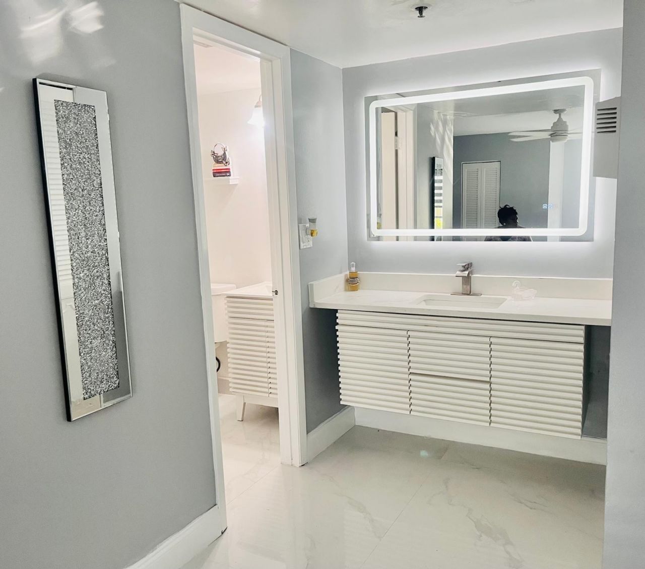 3910 Inverrary Boulevard, Unit 203B, Lauderhill, FL 33319 Photo