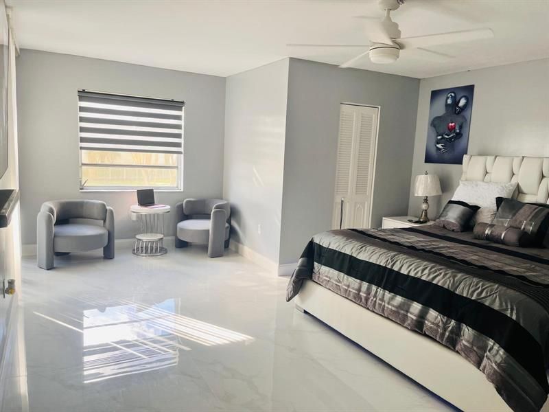 3910 Inverrary Boulevard, Unit 203B, Lauderhill, FL 33319 Photo