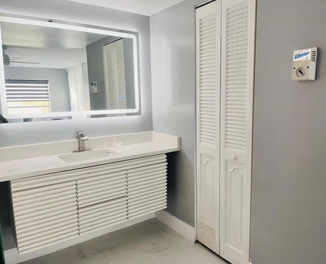 3910 Inverrary Boulevard, Unit 203B, Lauderhill, FL 33319 Photo