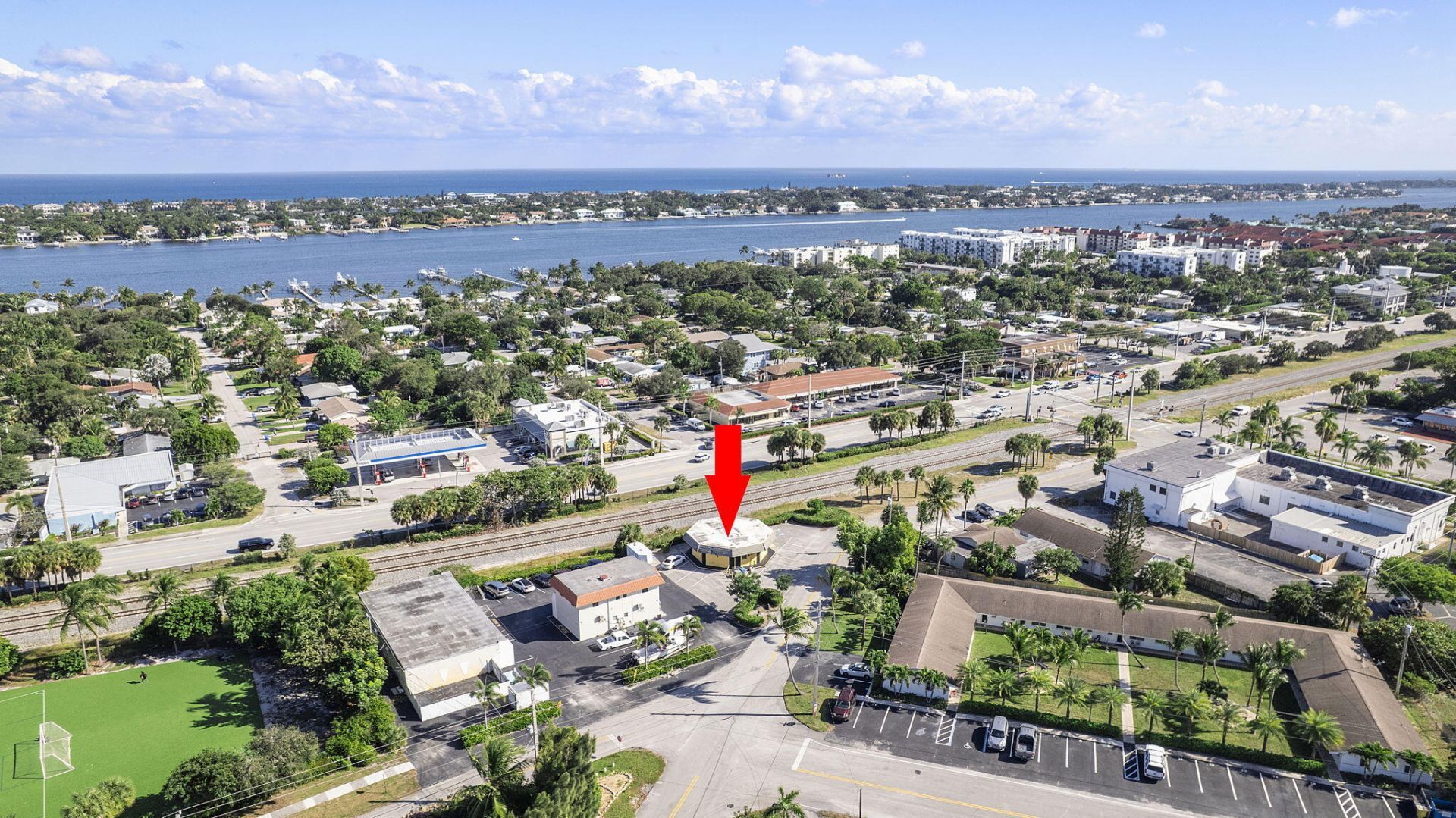 888 E Coast Avenue, Lantana, FL 33462 Photo