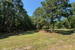 1694 Fish Road photo 4