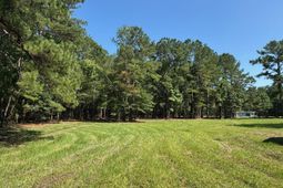 1694 Fish Road photo 4