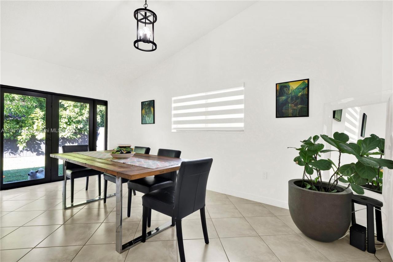 12221 SW 93rd St, Miami, FL 33186 Photo