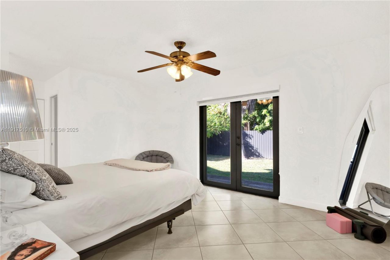 12221 SW 93rd St, Miami, FL 33186 Photo