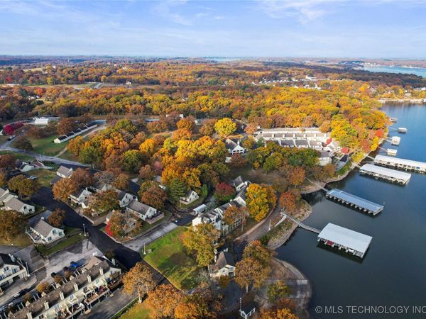 31990 S 624 Place , Grove, OK 74344