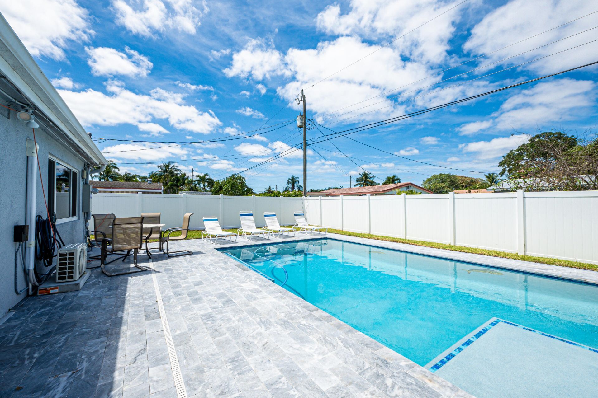 137 NW 7th Street, Boca Raton, FL 33432 Photo