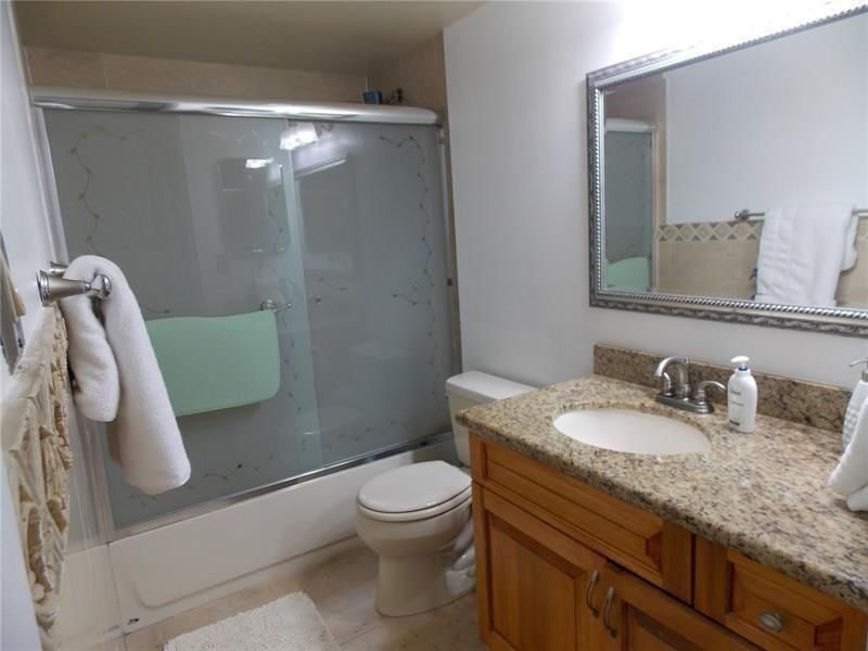 159 Lakeview Drive, Unit 203, Weston, FL 33326 Photo