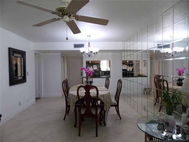 159 Lakeview Drive, Unit 203, Weston, FL 33326 Photo