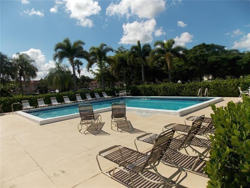 159 Lakeview Drive, Unit 203, Weston, FL 33326 Photo