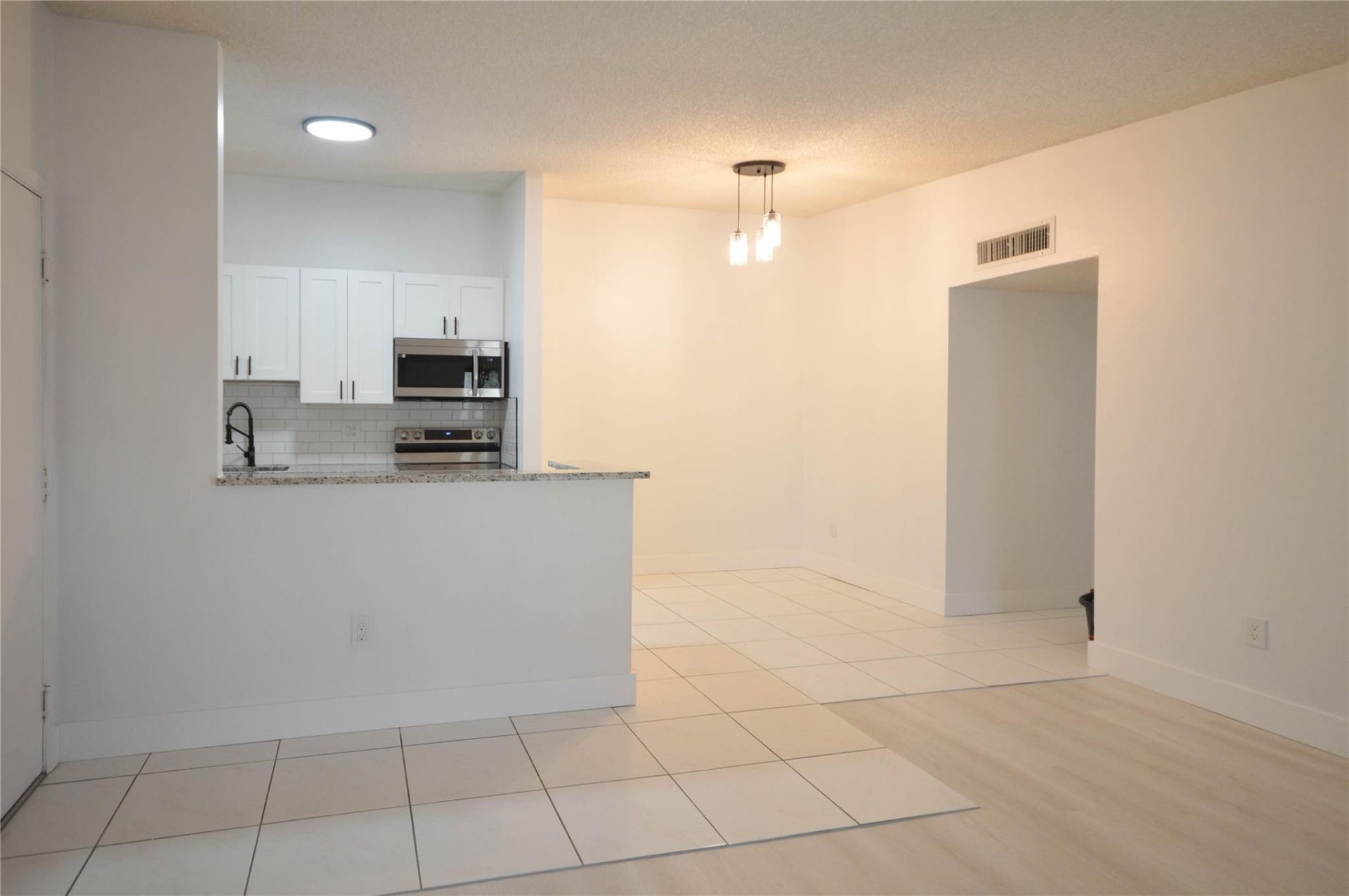 9499 W Mcnab Road, Unit 208, Tamarac, FL 33321 Photo