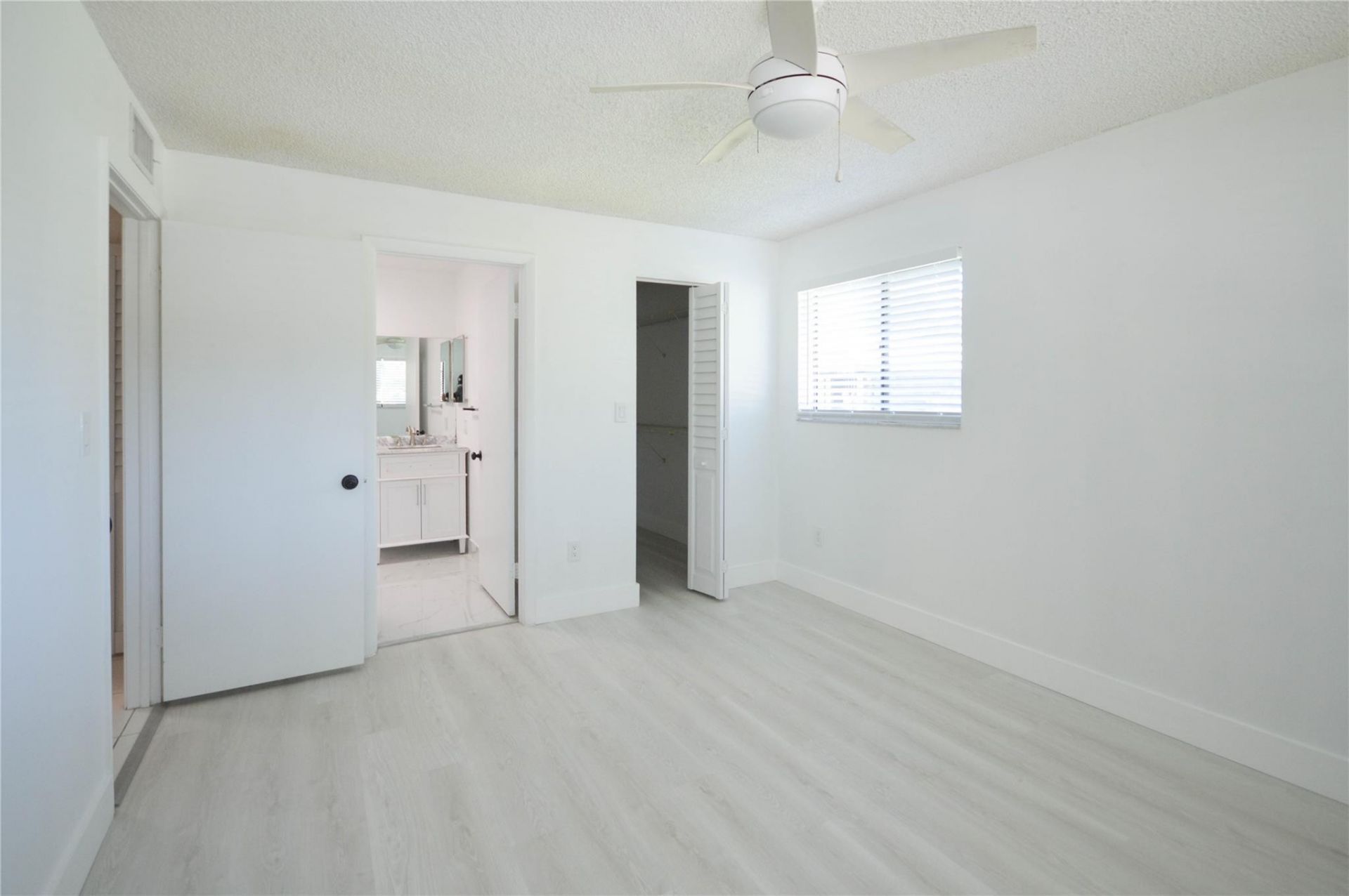 9499 W Mcnab Road, Unit 208, Tamarac, FL 33321 Photo