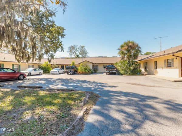 1672 Espanola Avenue, Holly Hill, FL 32117