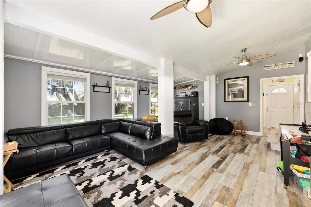 5985 W Gulf To Lake Highway, Crystal River, FL 34429 Photo