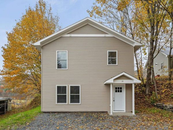 35 Cole Avenue, Northfield, VT 05663