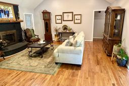 40 Governor Boone Ln. photo 4