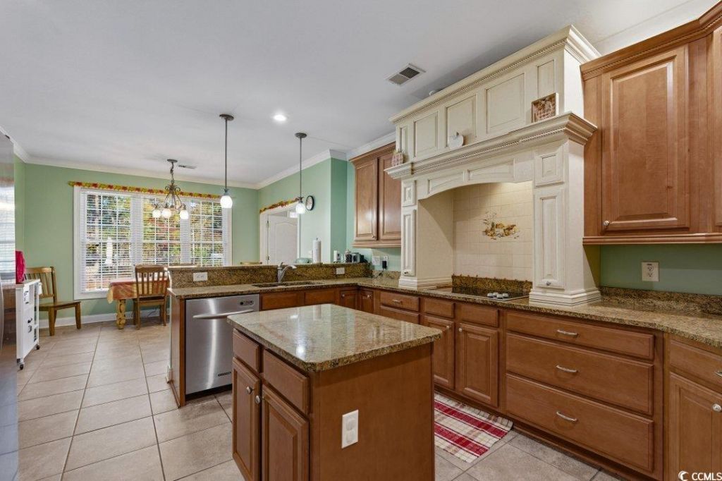 308 West End Ct. Photo 14