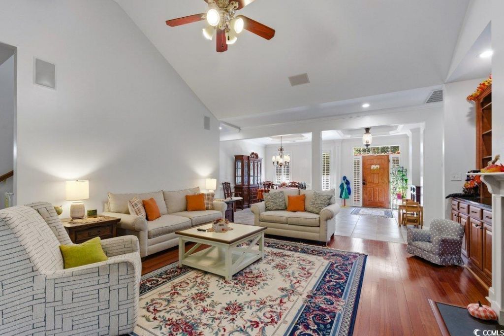 308 West End Ct. Photo 7