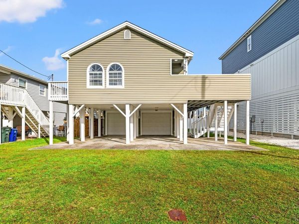306 29th Ave. N, North Myrtle Beach, SC 29582