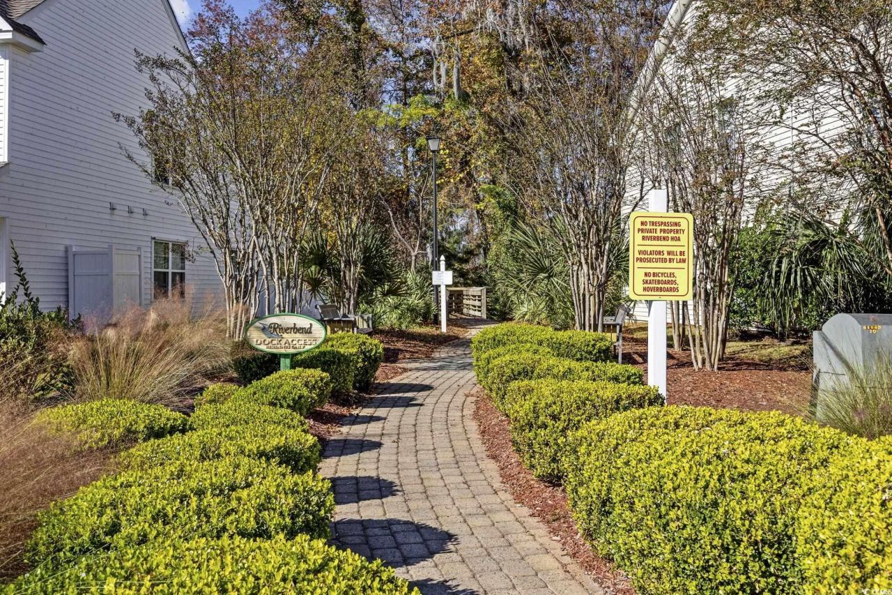 783 Riverward Dr. Photo 31