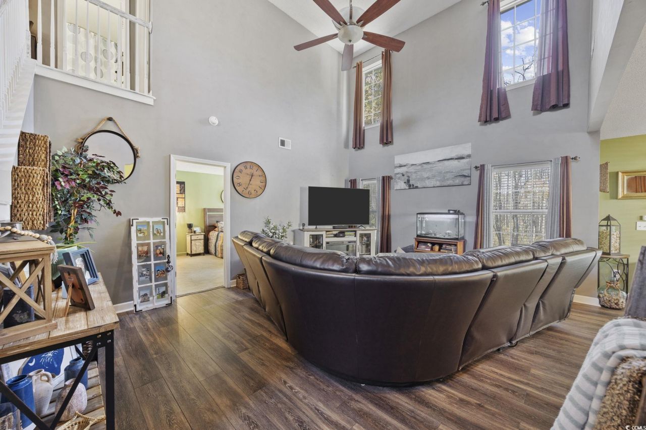 783 Riverward Dr. Photo 6