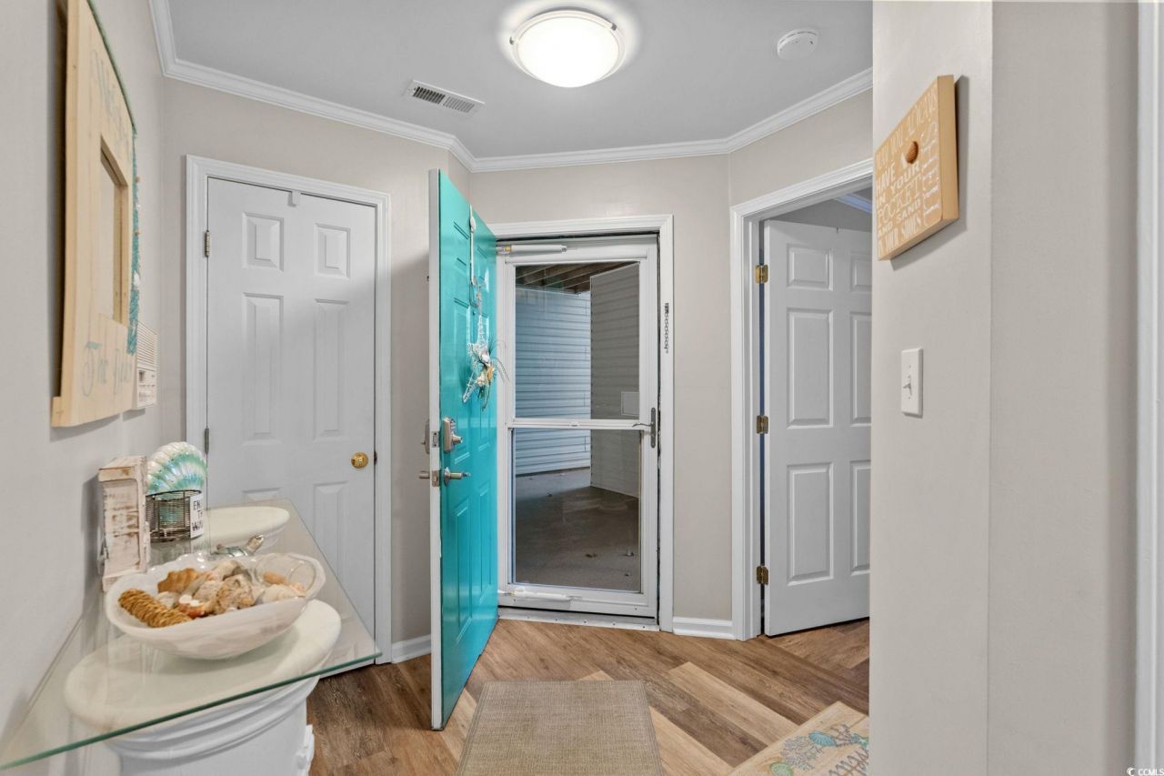 9754 Leyland Dr. Photo 5