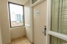 201 75th Ave N photo 4