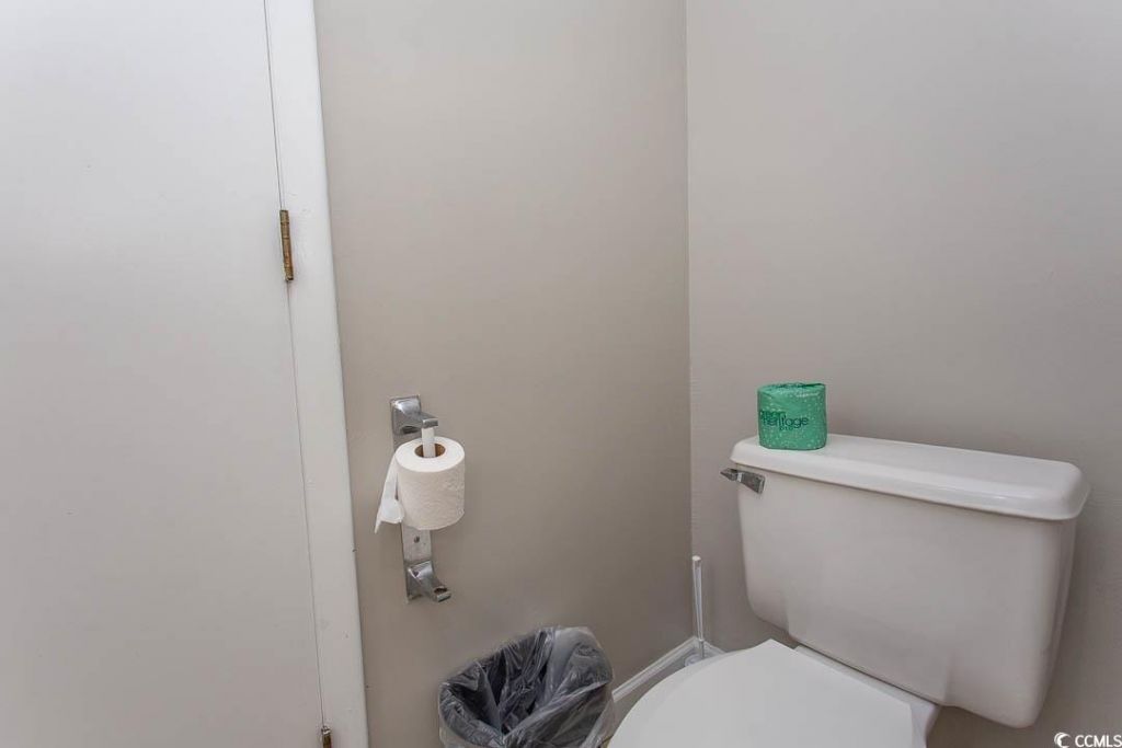 201 75th Ave N Photo 22