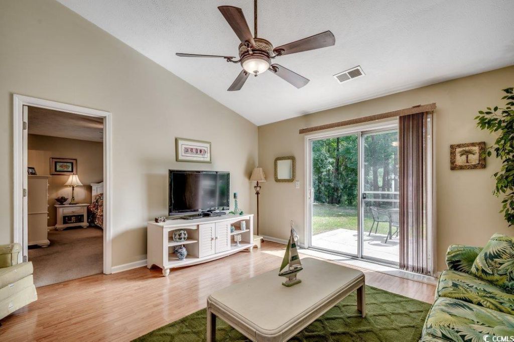 4525 Greenbriar Dr. Photo 10