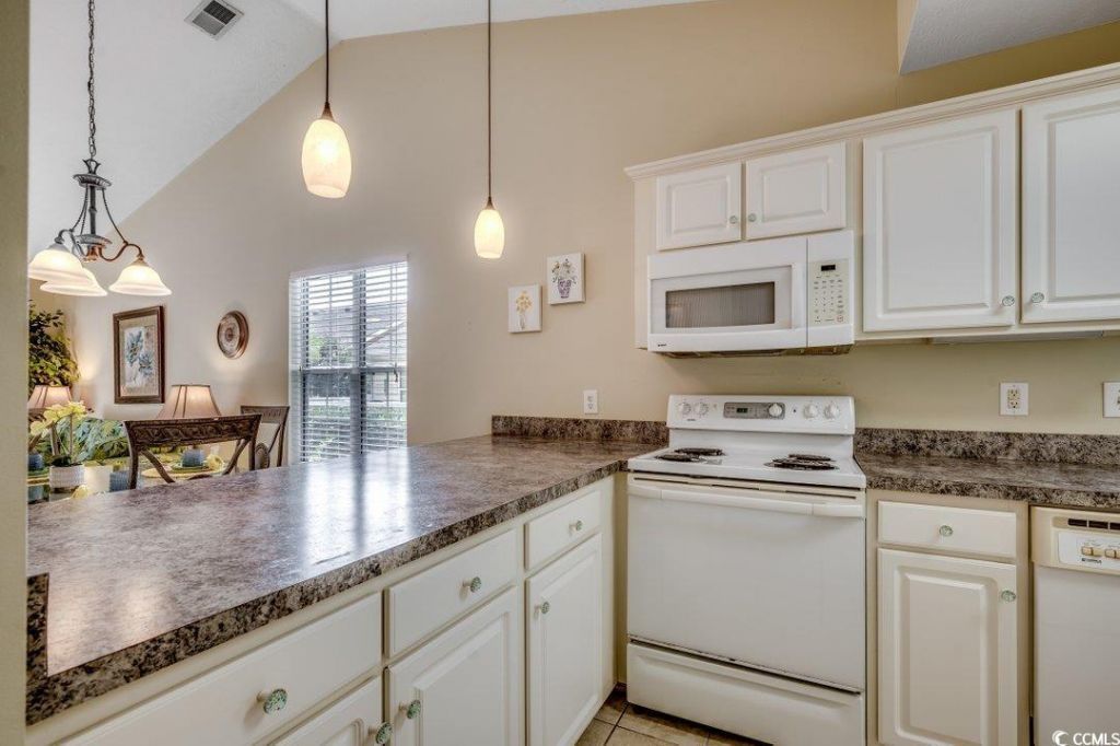 4525 Greenbriar Dr. Photo 16