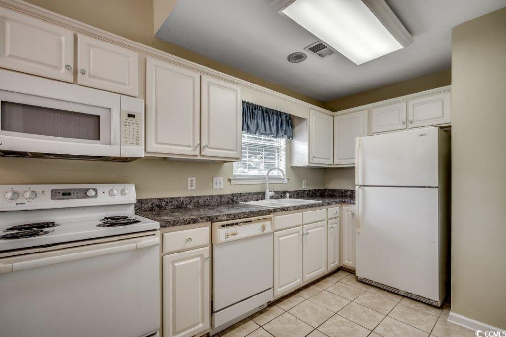 4525 Greenbriar Dr. Photo 17