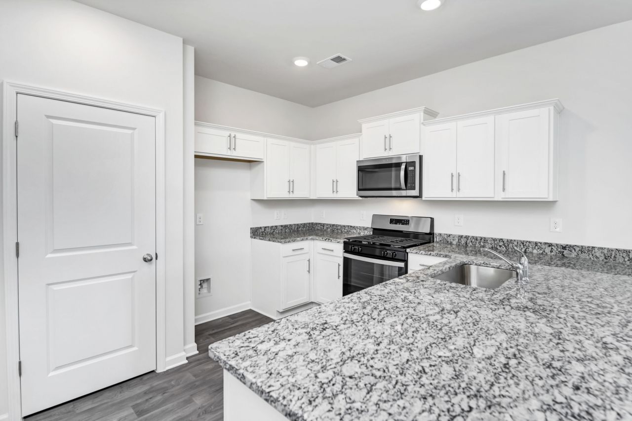 106 Kirkwood Drive Photo 24