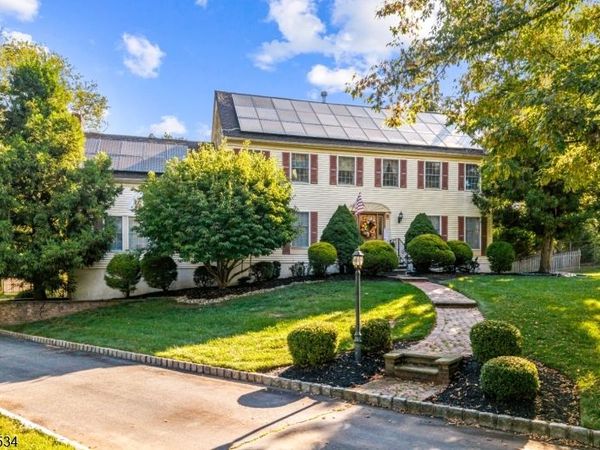 91 Briar Way, Branchburg, NJ 08853