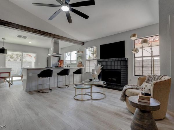 657 Thousand Oaks Drive, Las Vegas, NV 89123