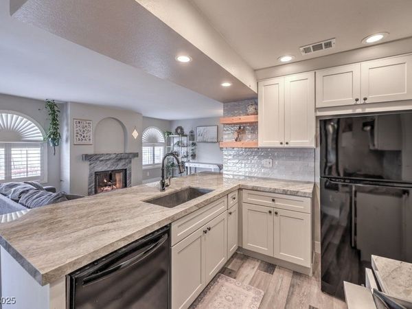 7570 W Flamingo Road, Unit 142, Las Vegas, NV 89147