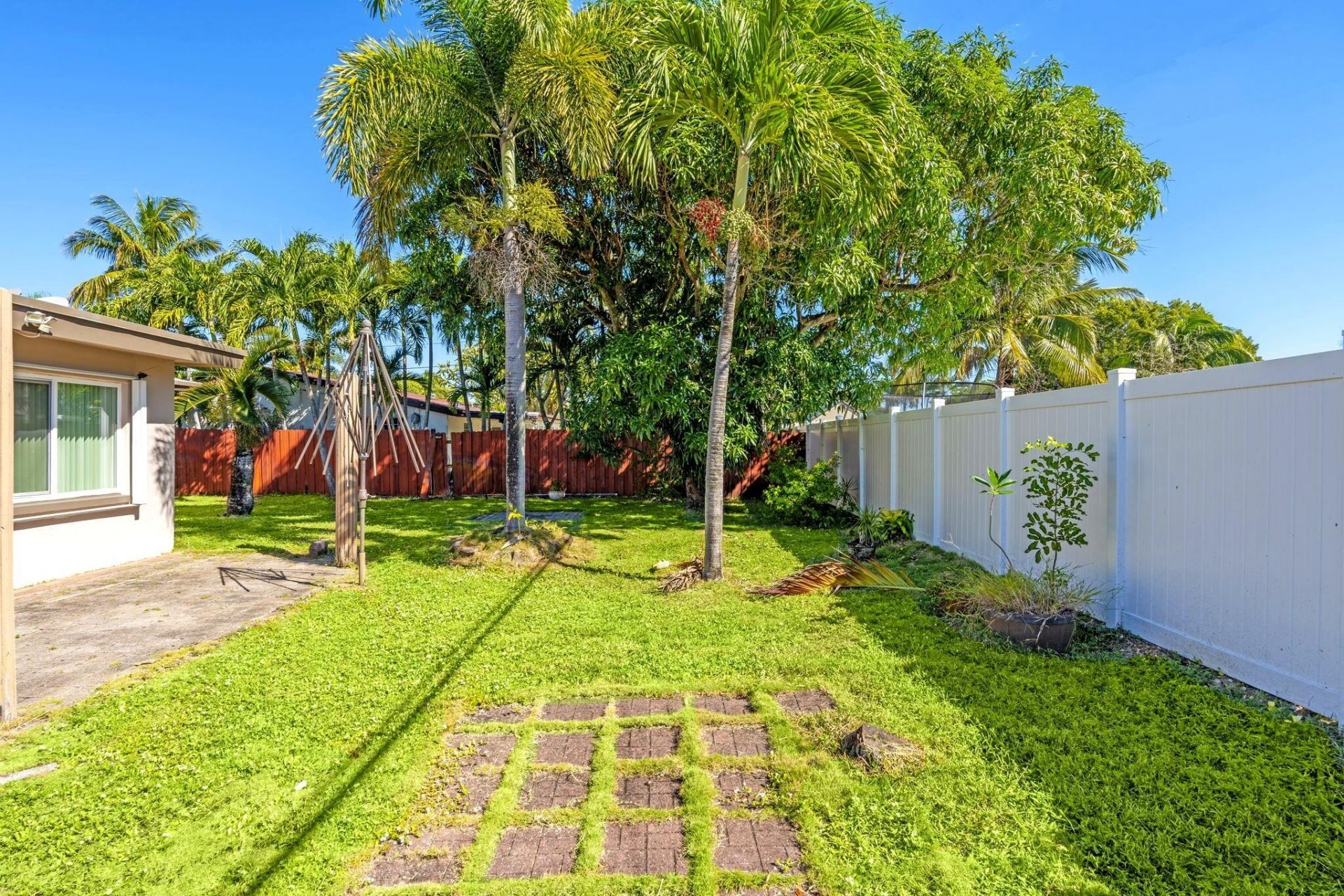 2016 SW 37th Avenue, Fort Lauderdale, FL 33312 Photo