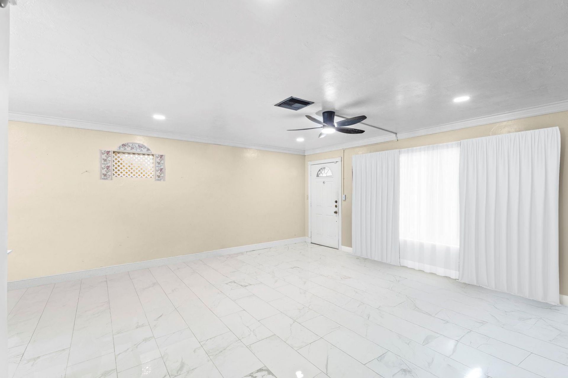 2016 SW 37th Avenue, Fort Lauderdale, FL 33312 Photo