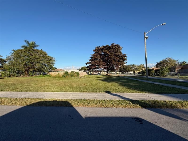 548 SW 6th Ter, Homestead, FL 33030 Photo