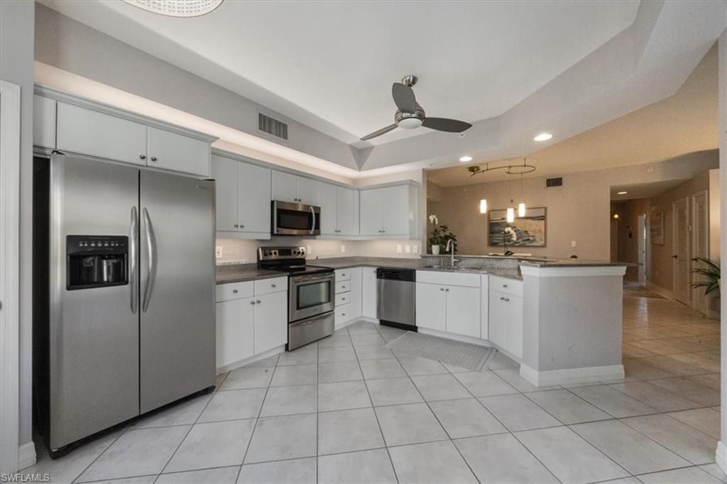 410 Bayfront Pl, Unit 2403, Naples, FL 34102 Photo