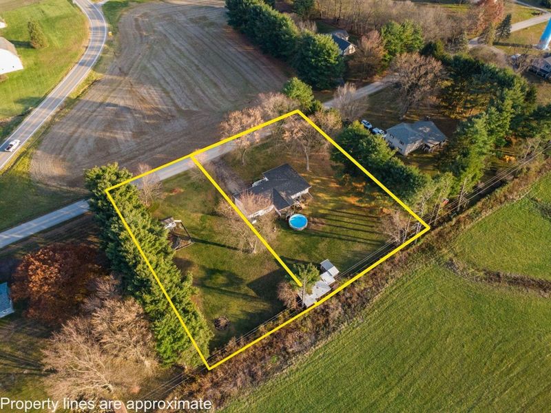 8011 Ruffner Road NE, Baltimore, OH 43105 Photo 38