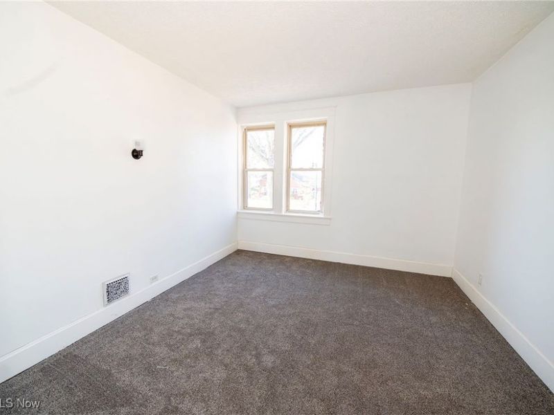 911 N Water Street, Uhrichsville, OH 44683 Photo 27