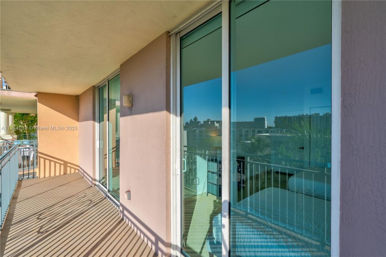 17555 Atlantic Blvd, Unit 602, Sunny Isles Beach, FL 33160 Photo