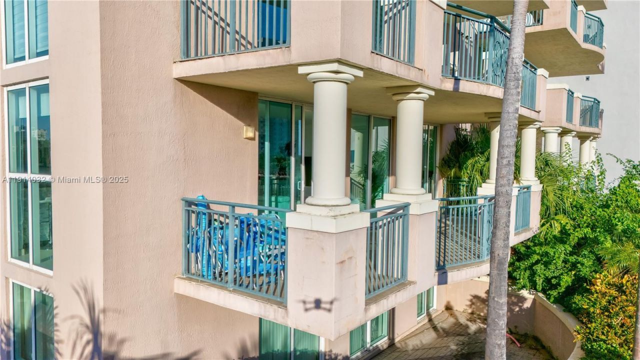 17555 Atlantic Blvd, Unit 602, Sunny Isles Beach, FL 33160 Photo